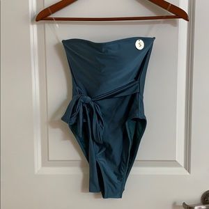 High Waisted Strapless Swimsuit